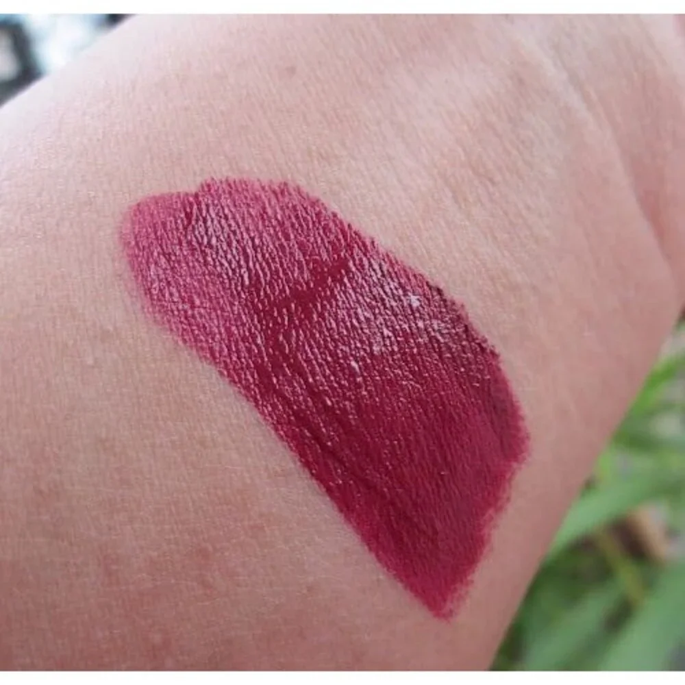 L'Oreal Infallible Le Rouge Lipstick 712 Everlasting Plum Berry Lip - READ
